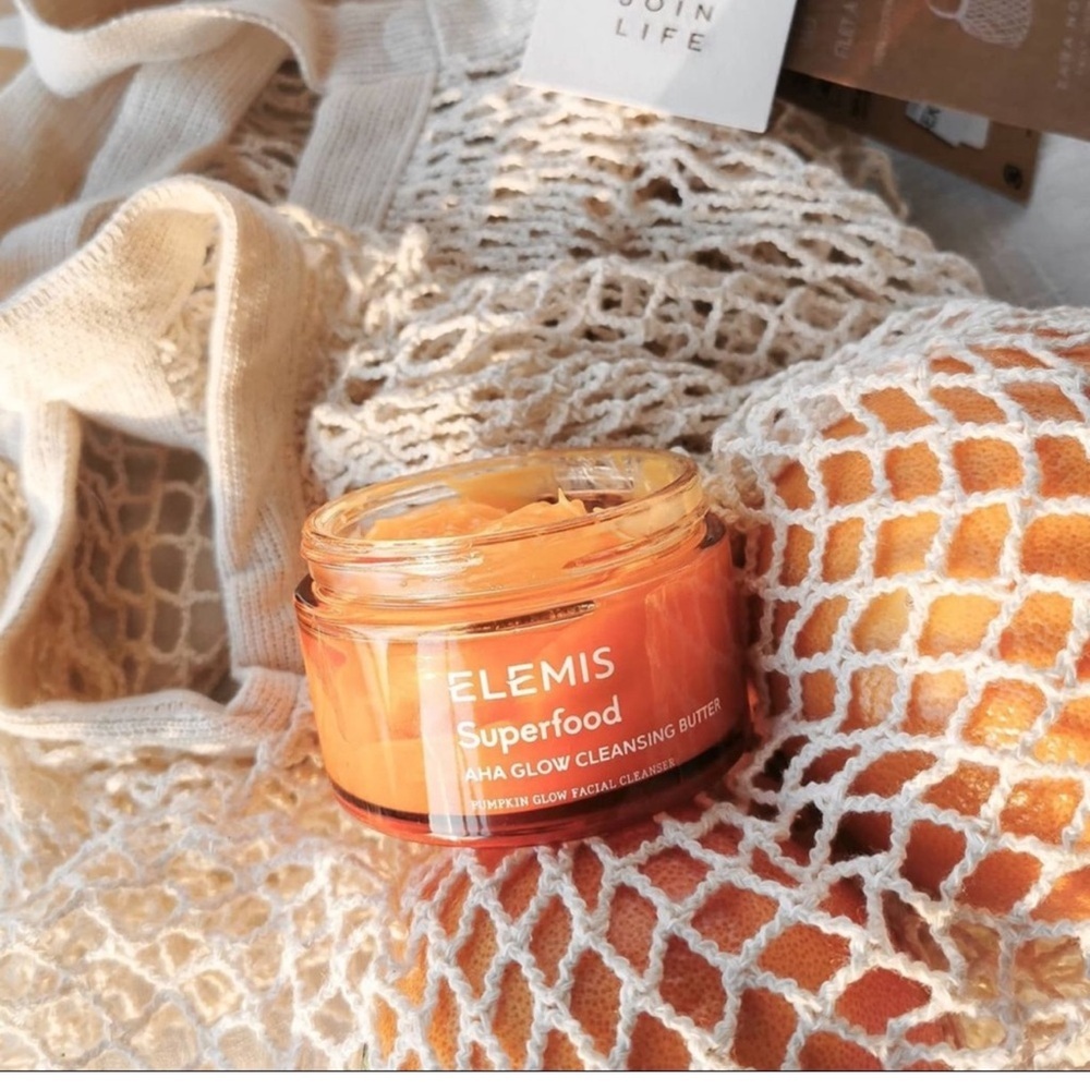 NEW NIB ELEMIS SUPERFOOD AHA GLOW CLEANSING
PUMPKIN CLEANSER Full Size